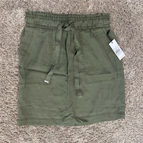Dex Dresses & Skirts - NWT Dex Olive Green Wash Lightweight Mini Skirt Size Small